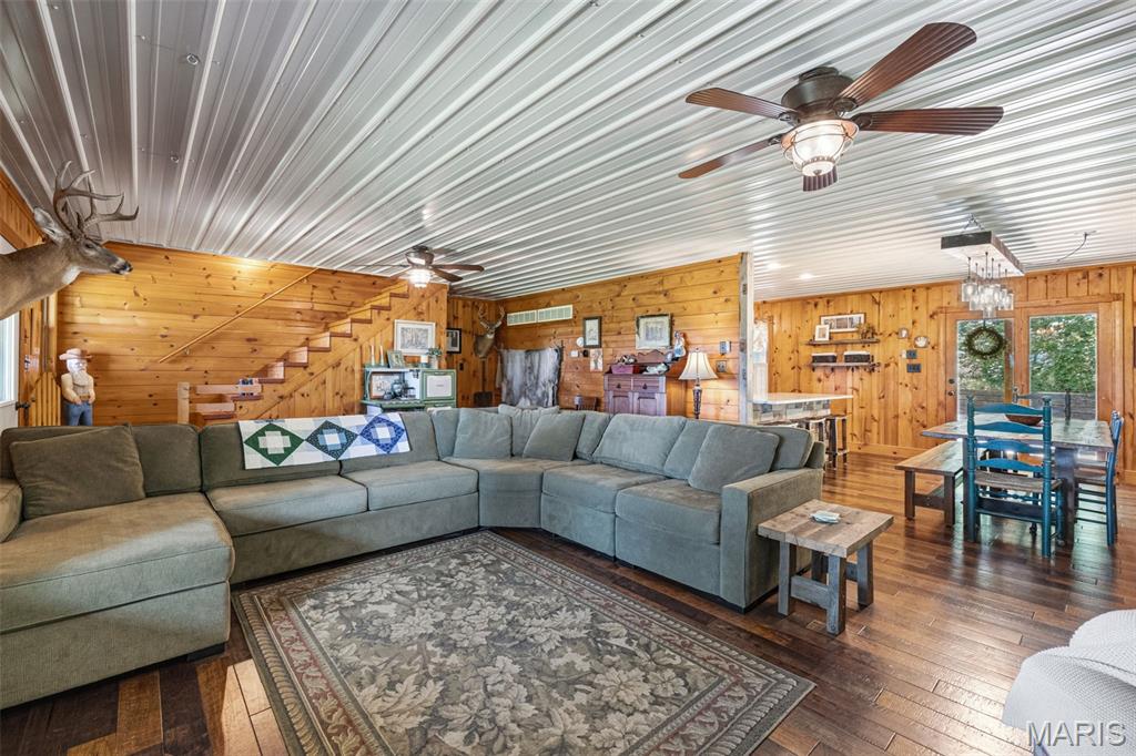 2276 Old Fredericktown Road Farmington, MO 63640 - Photo 10 of 50