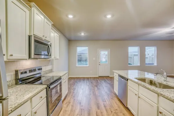 $2,249 | 8207 Blooming Meadow Lane, Houston, TX 77016