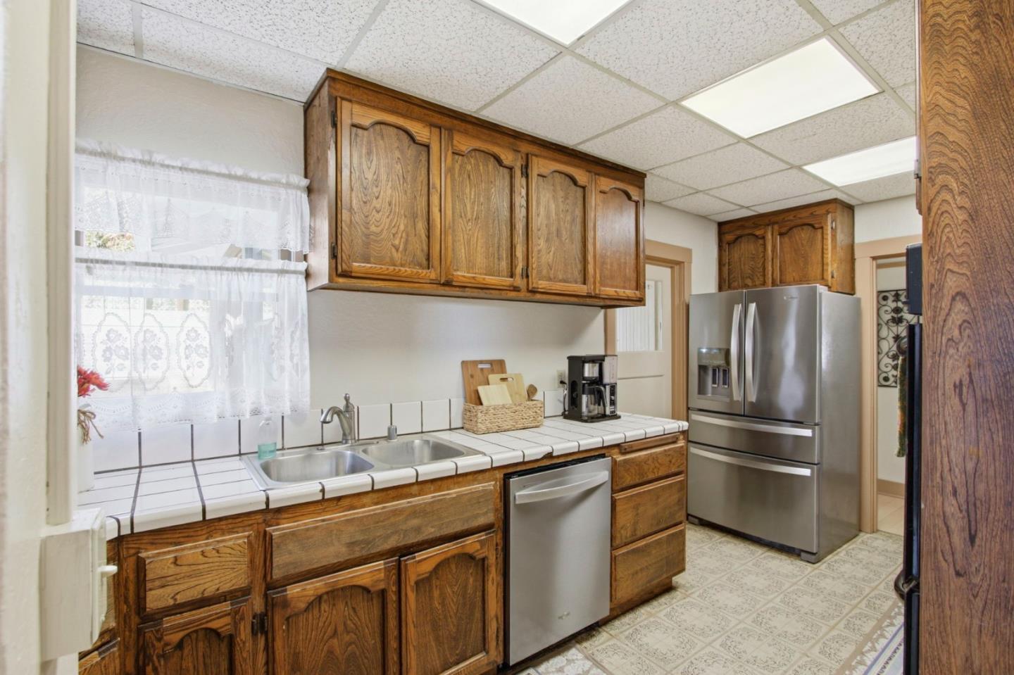 10625 Merriman Road Cupertino, CA 95014 - Photo 15 of 39