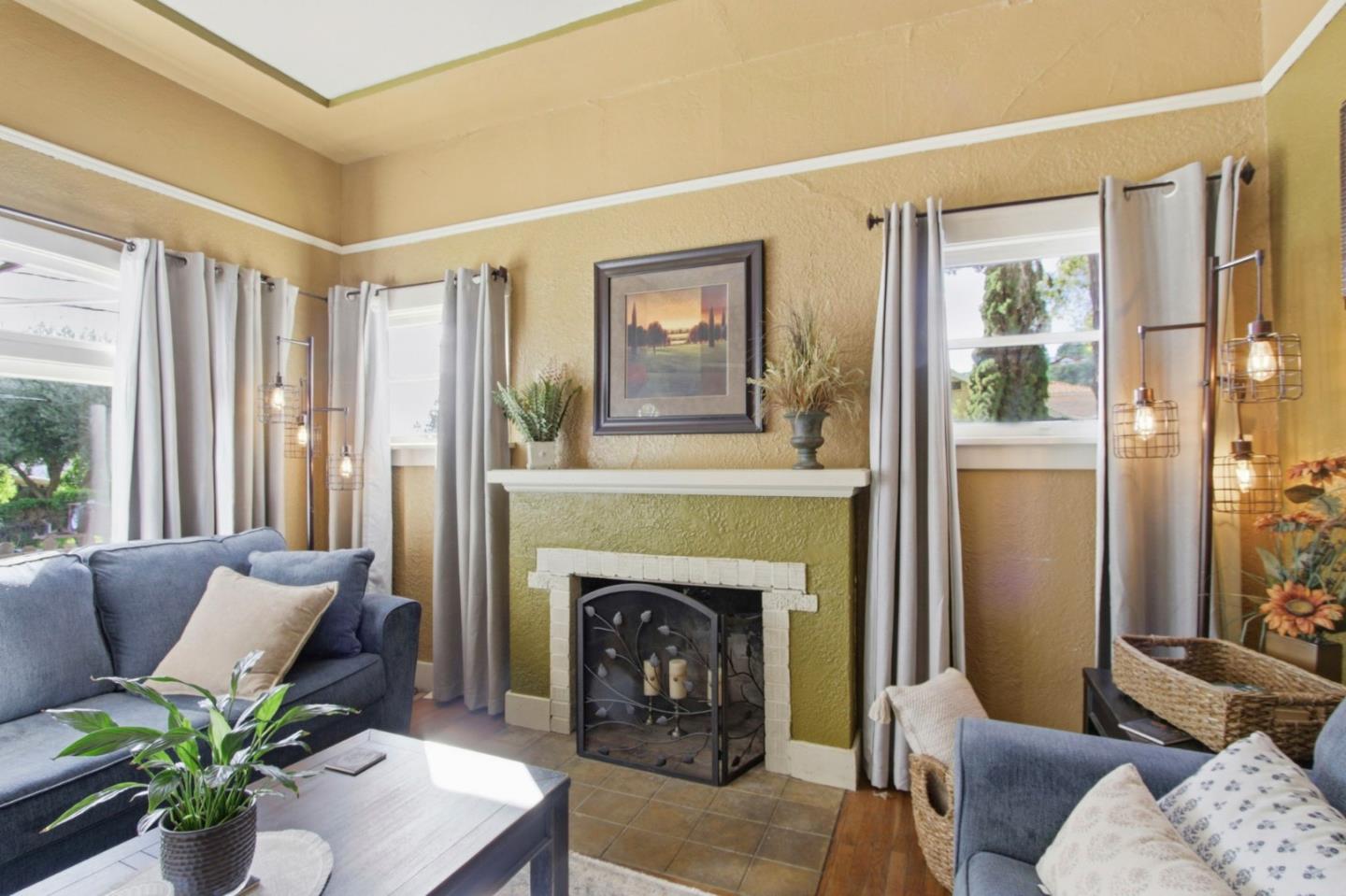 10625 Merriman Road Cupertino, CA 95014 - Photo 8 of 39