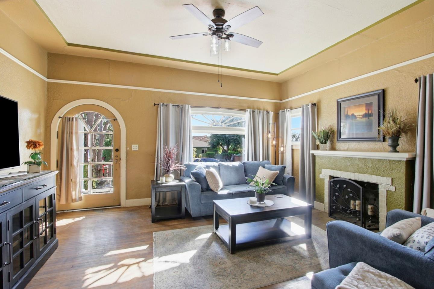 10625 Merriman Road Cupertino, CA 95014 - Photo 9 of 39