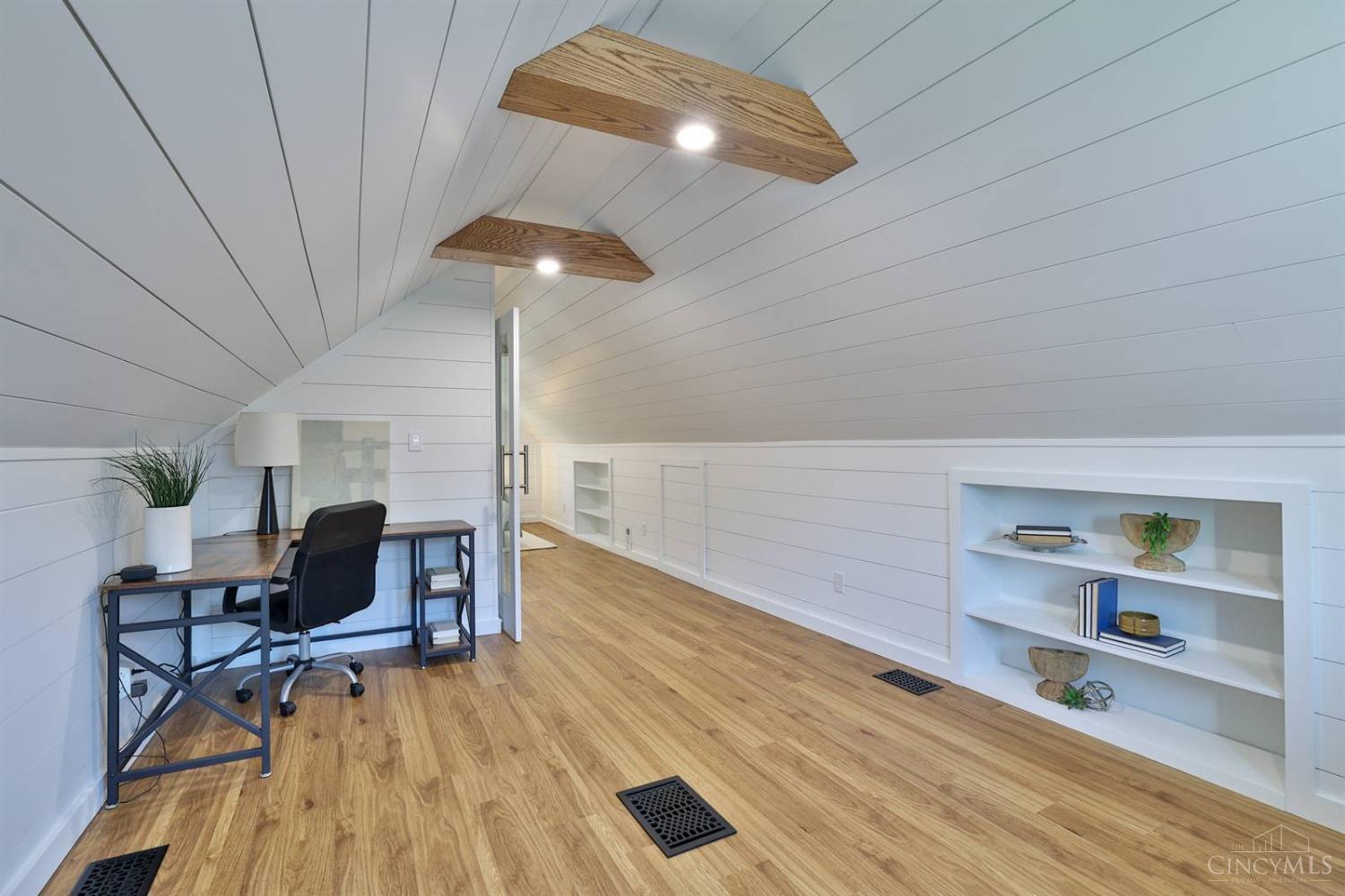 3650 Brotherton Road Cincinnati, OH 45209 - Photo 13 of 31 Gallery Image 13