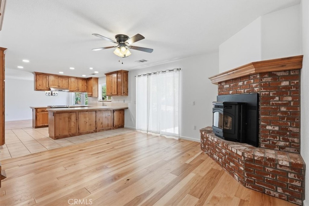 676 Red Cloud Road Paso Robles, CA 93446 - Photo 15 of 49 Family room