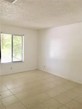 $1,250 | 201 Foxtail Drive, Unit A3, Greenacres, FL 33415