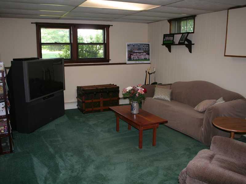 99 Allen Hill Road Oxford, ME 04270 - Photo 15 of 25 Den/Family/Great Room.