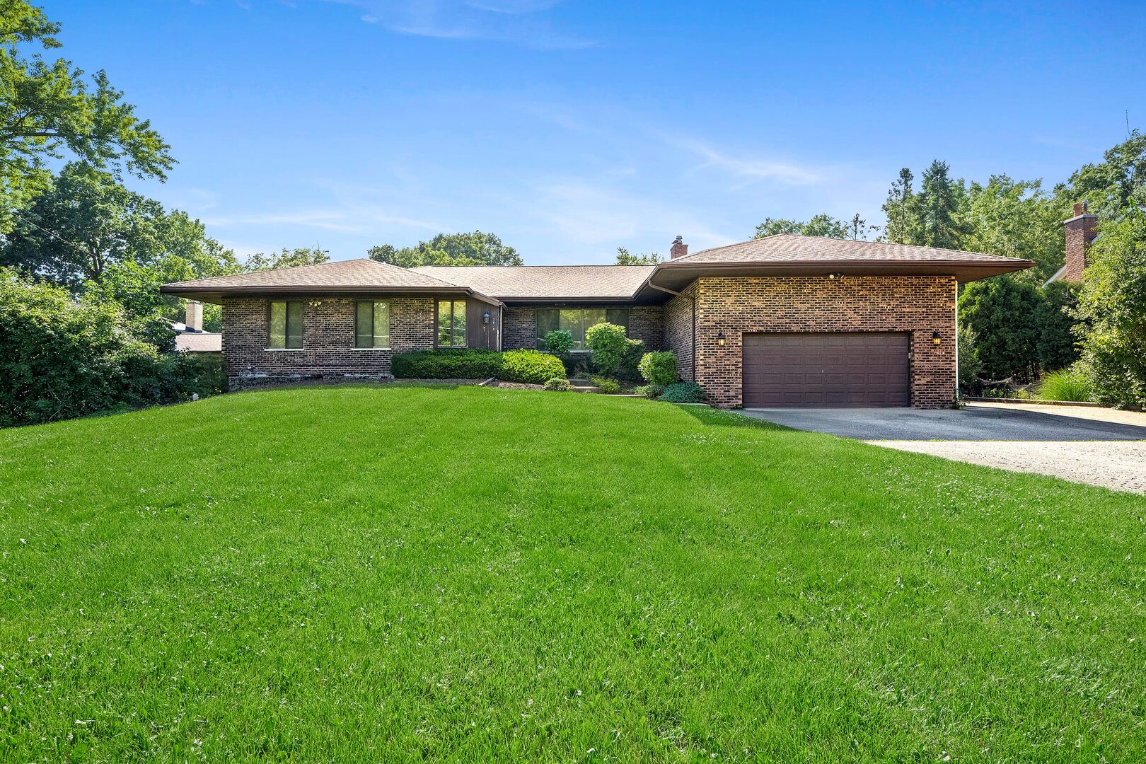 3620 Douglas Road Downers Grove, IL 60515 - Photo 2 of 50