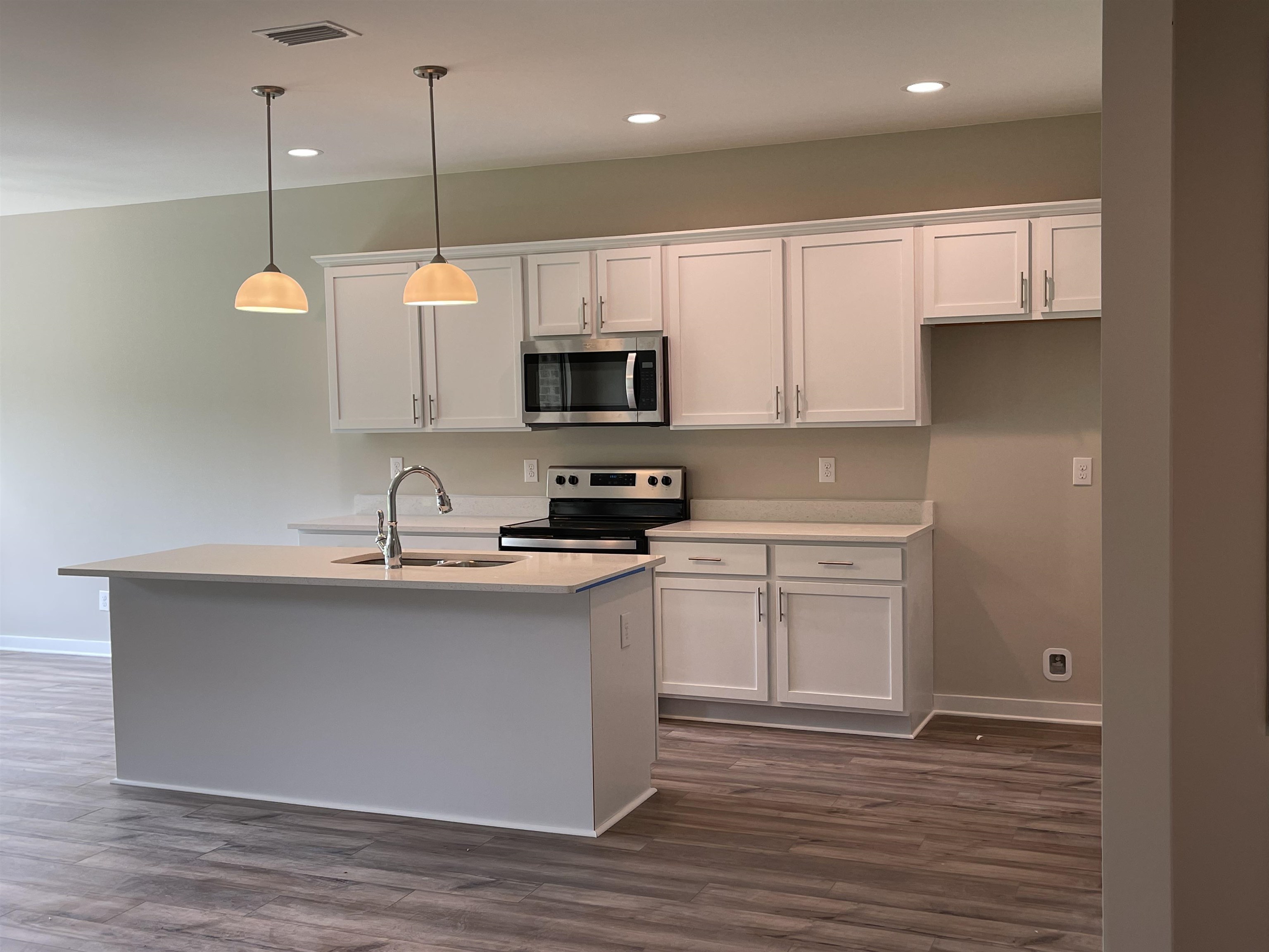 820 Ginger Lee Street Foley, AL 36535 - Photo 6 of 6 Kitchen