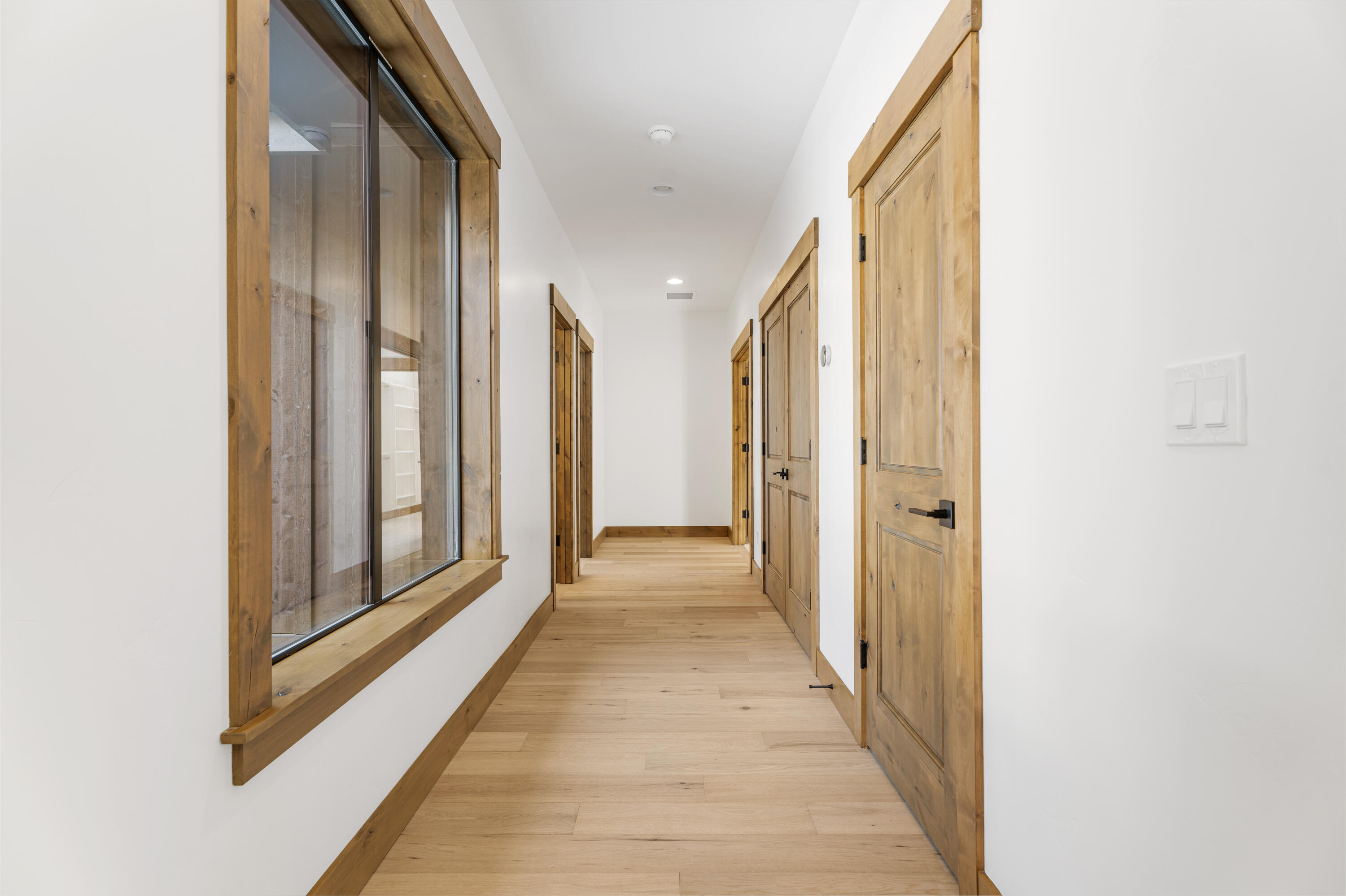 17815 Preservation Loop, Unit 459 Bend, OR 97707 - Photo 4 of 53 02-Hallway