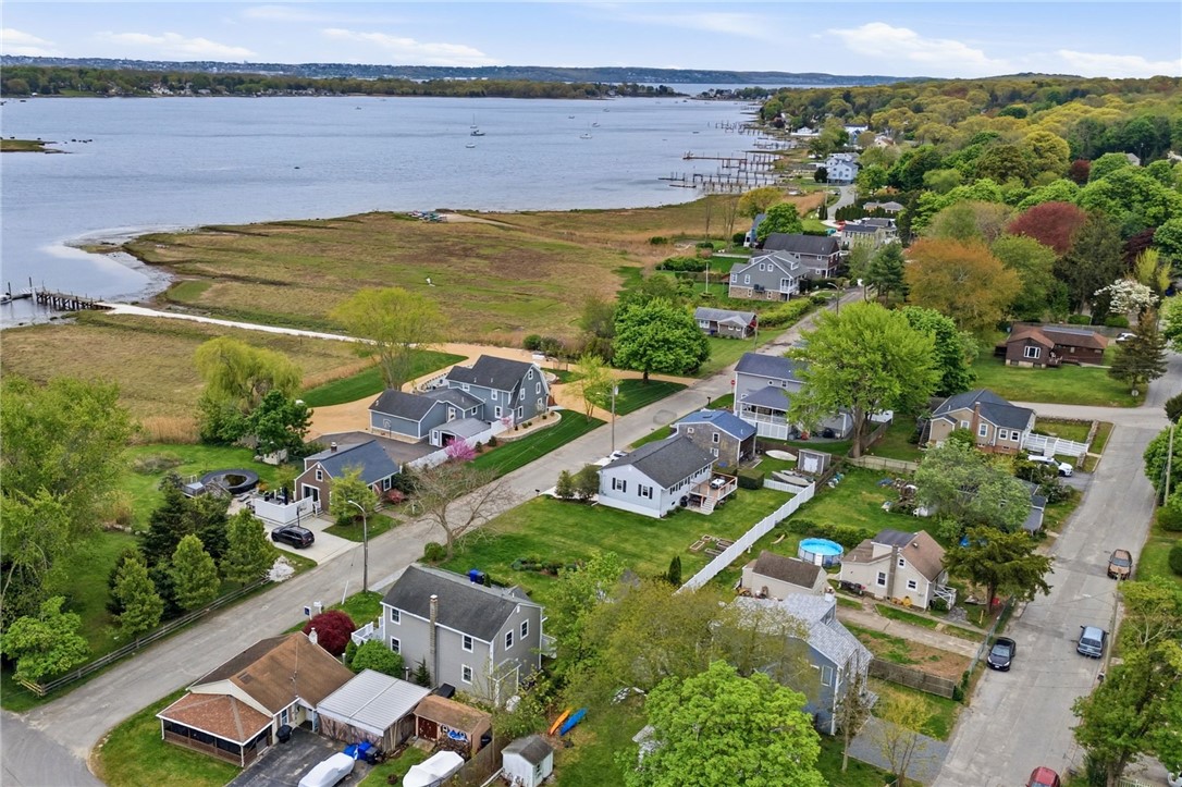 10 Read Avenue Warren, RI 02885 - Photo 2 of 38