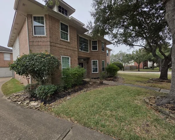 $425,000 | 2422 Acadiana Lane, Seabrook, TX 77586