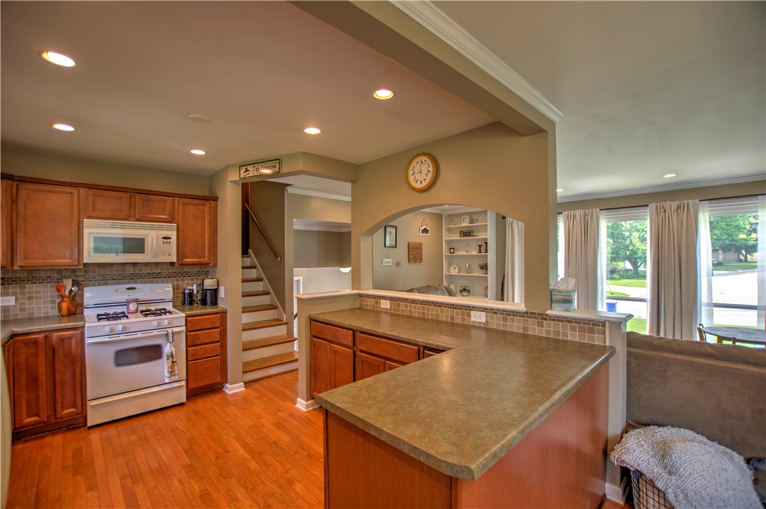 61 Eastmoreland Drive Decatur, IL 62521 - Photo 11 of 28 Gallery Image 11