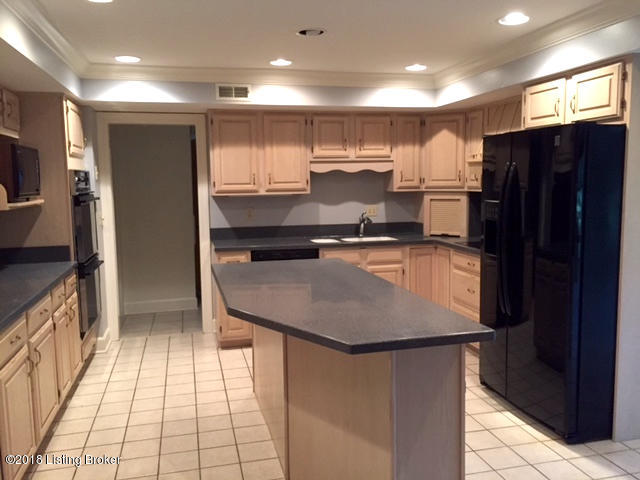 7507 Rockingham Road Prospect, KY 40059 - Photo 14 of 38 Kitchen