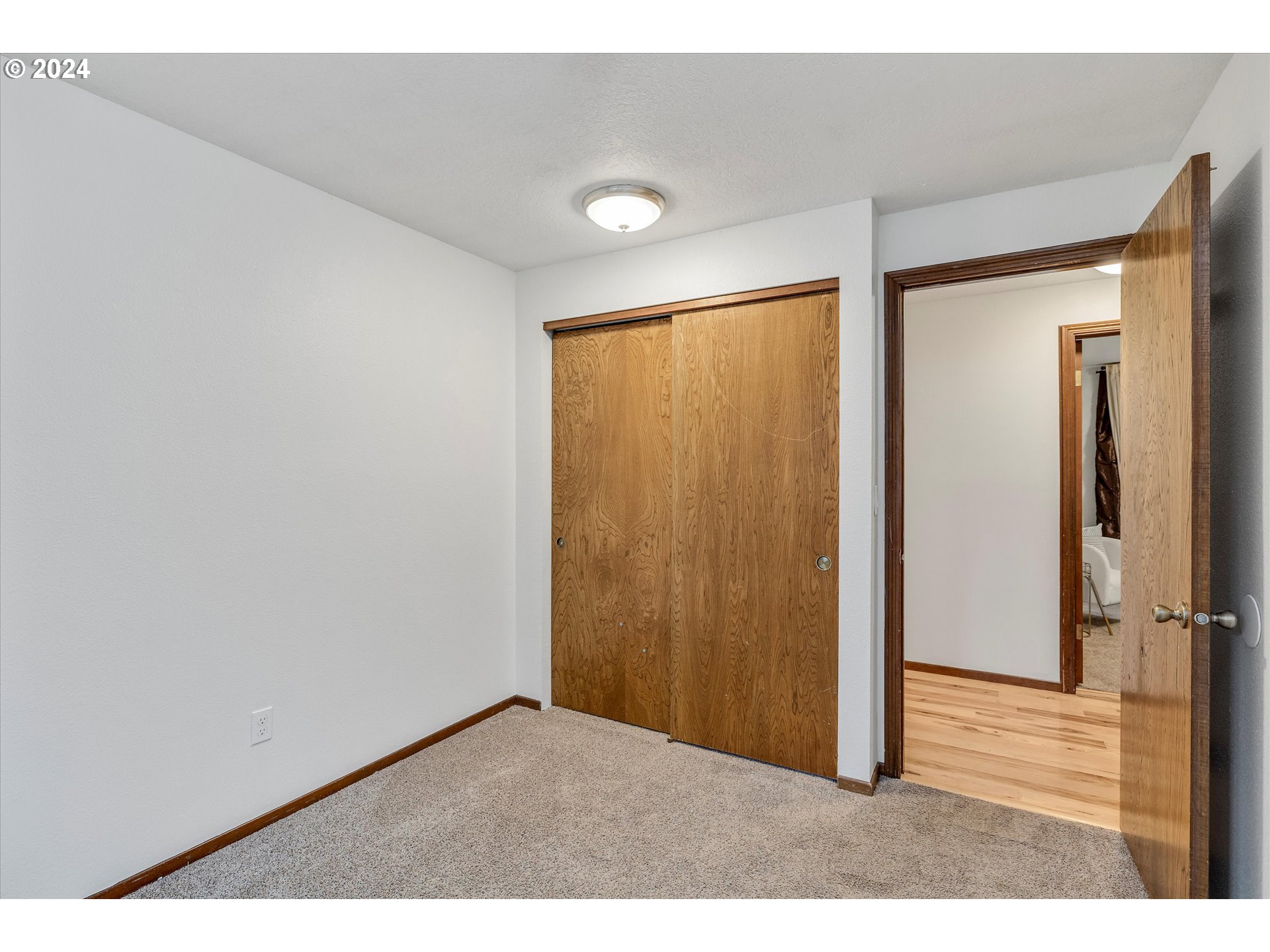 7233 Southwest Capitol Hill Road Portland, OR 97219 - Photo 20 of 34 Gallery Image 20