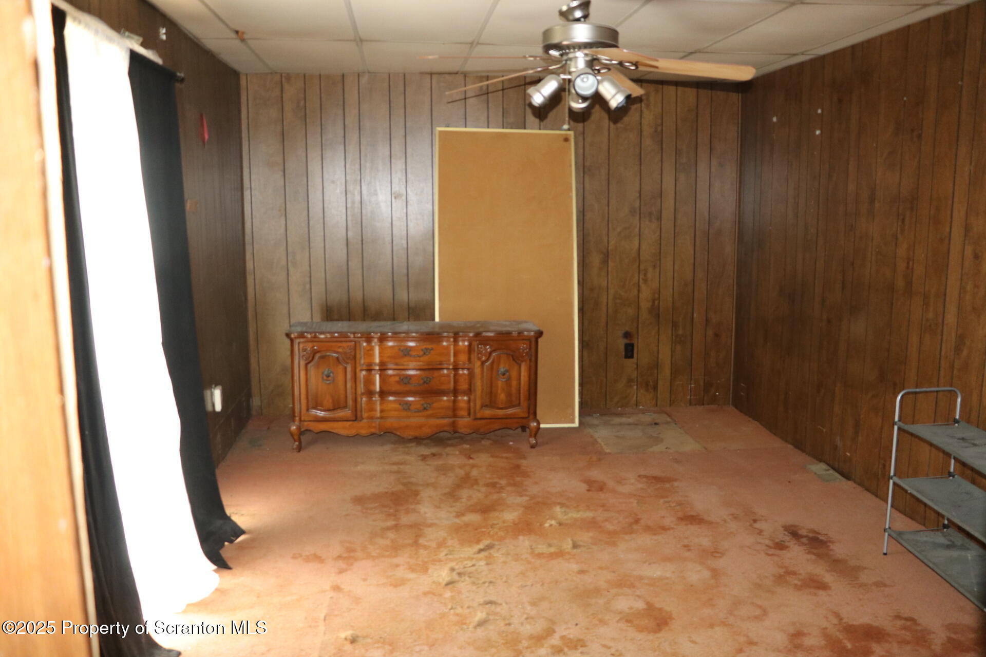 74 Matthews Road Moscow, PA 18444 - Photo 27 of 33 en suite bathroom with shower and mirror