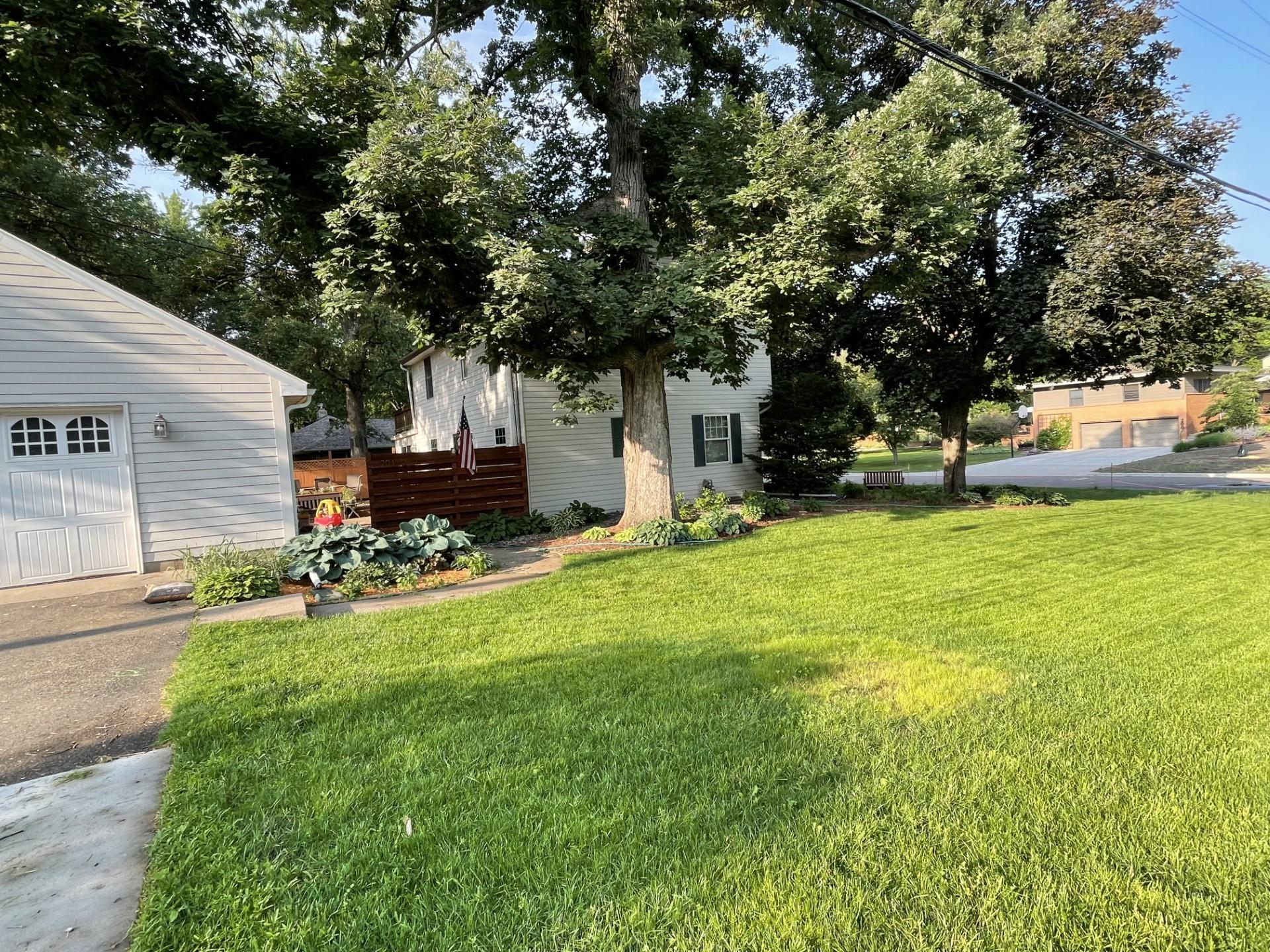 201 Maple Hill Road Hopkins, MN 55343 - Photo 28 of 32