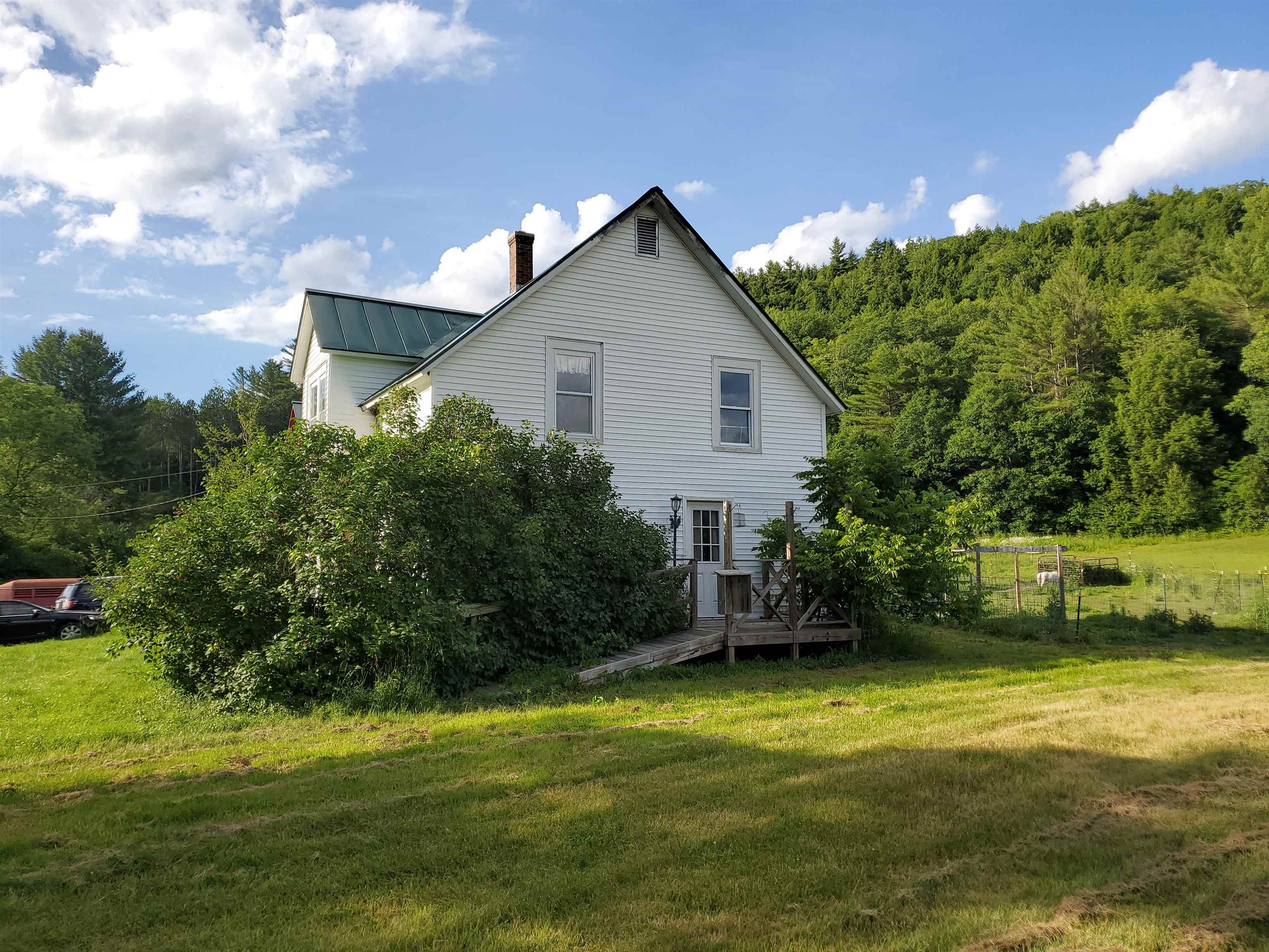 24 Old Goshen Road Newport, NH 03773 - Photo 5 of 39 Gallery Image 5