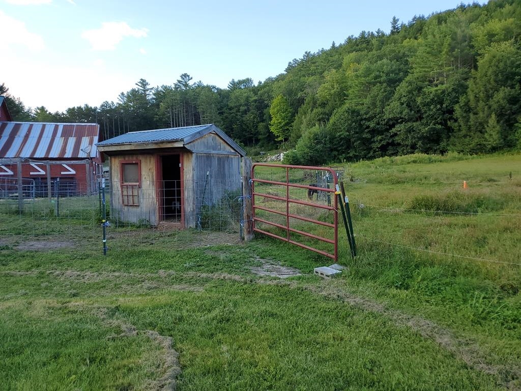 24 Old Goshen Road Newport, NH 03773 - Photo 7 of 39 Gallery Image 7