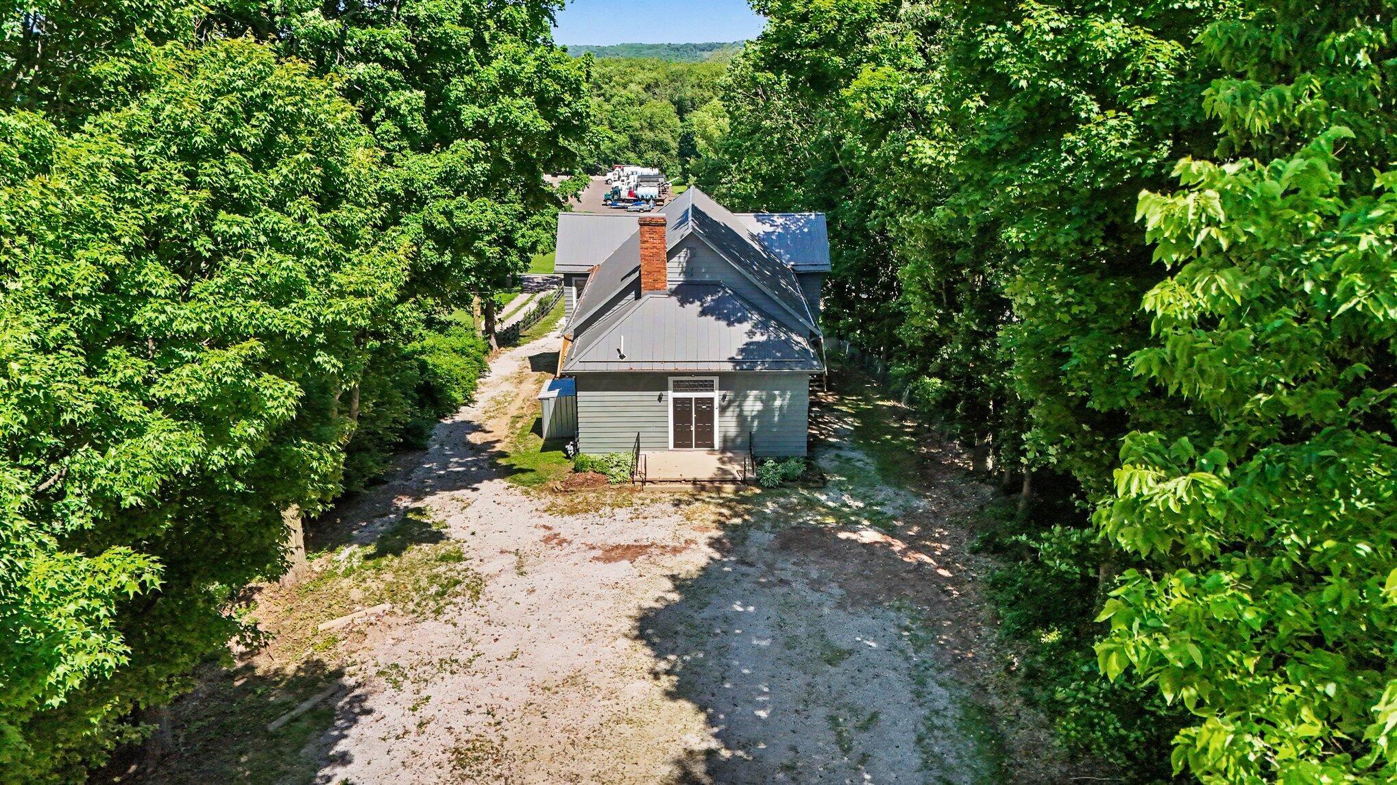 9030 Columbus Road Mount Vernon, OH 43050 - Photo 5 of 39 033_file_3621