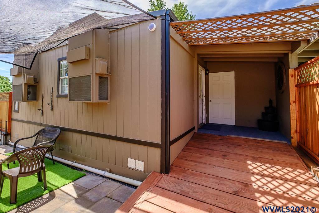 32366 Hidden Valley Road Lebanon, OR 97355 - Photo 5 of 36
