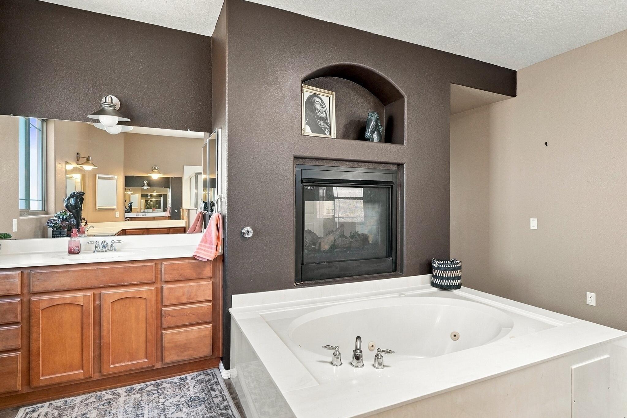 608 3rd Street Northeast Rio Rancho, NM 87124 - Photo 24 of 47 Gallery Image 24
