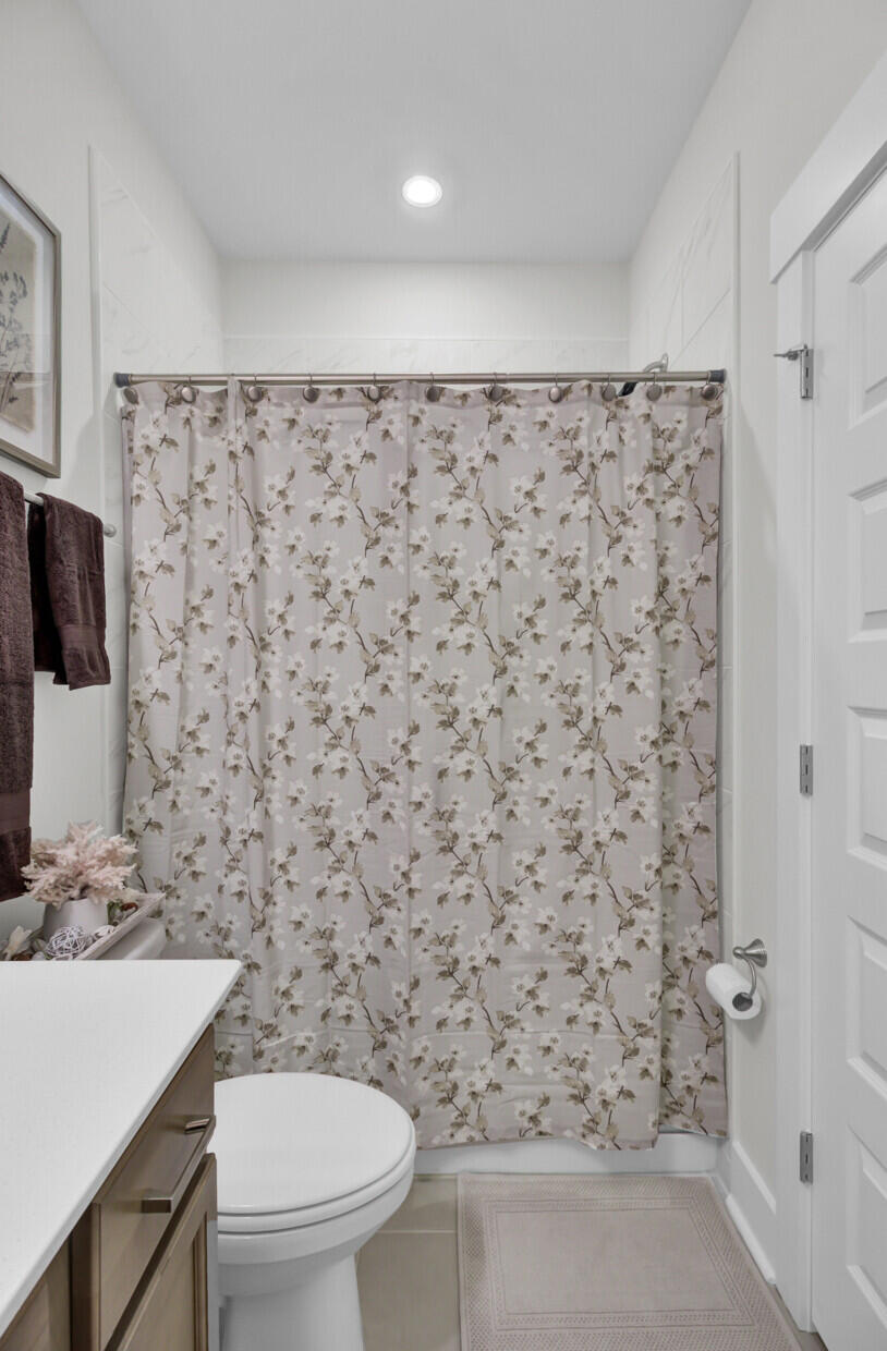 472 Rowley Lane Summerville, SC 29486 - Photo 26 of 65 28_28_mls