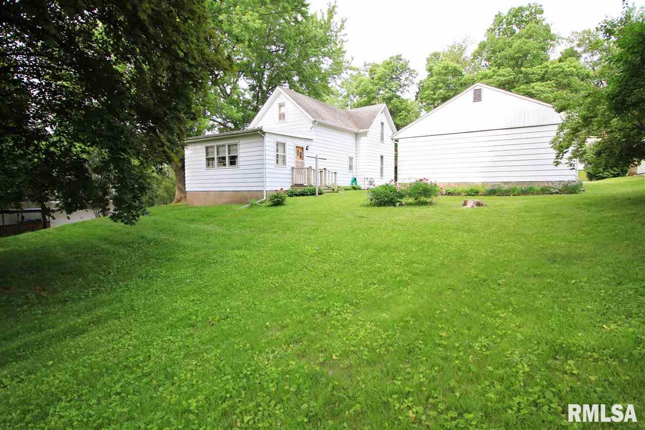 3309 Garfield Street Clinton, IA 52732 - Photo 3 of 15 Gallery Image 3