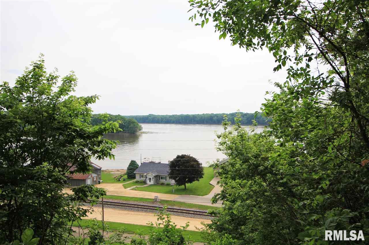3309 Garfield Street Clinton, IA 52732 - Photo 4 of 15 Gallery Image 4