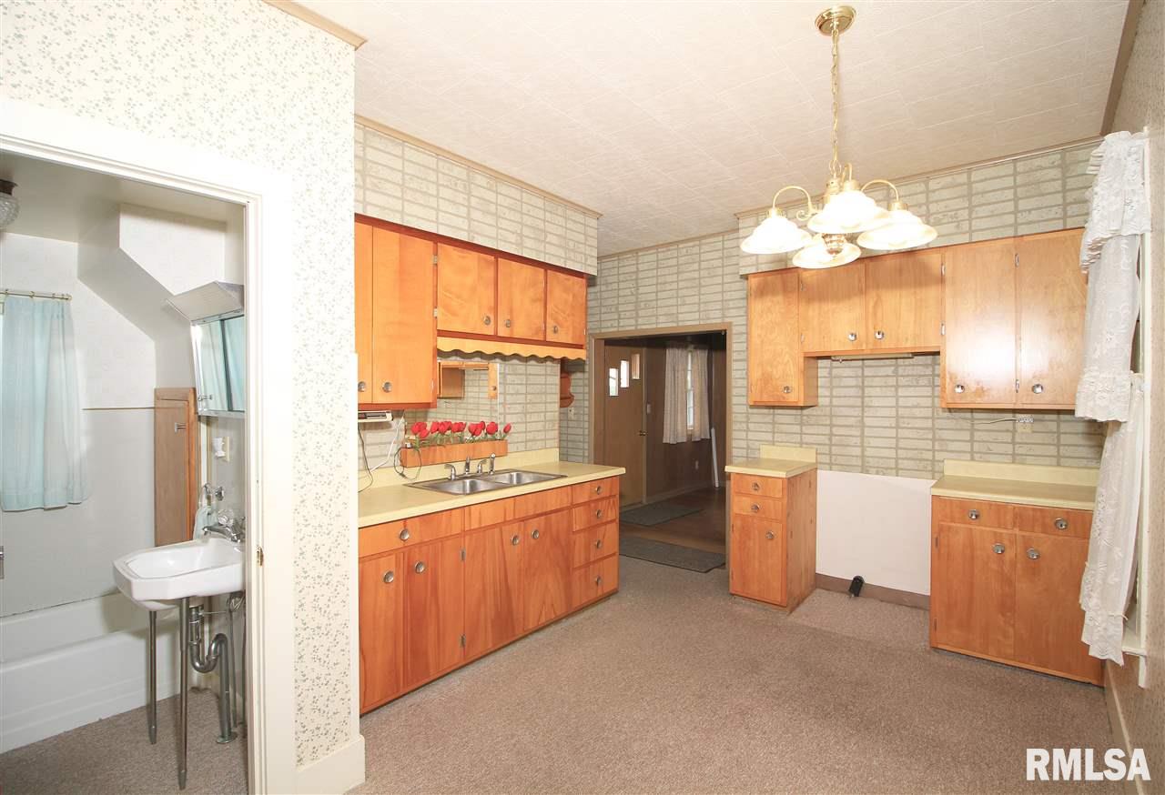 3309 Garfield Street Clinton, IA 52732 - Photo 6 of 15 Gallery Image 6