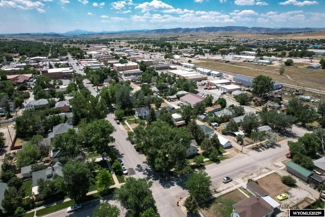 $249,900 | 334 North 3rd Street, Douglas, WY 82633