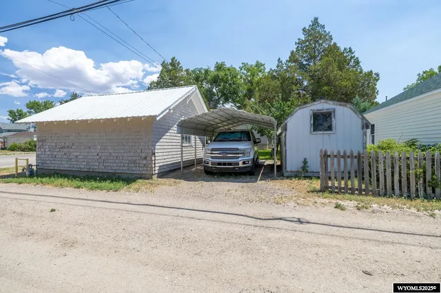 $249,900 | 334 North 3rd Street, Douglas, WY 82633