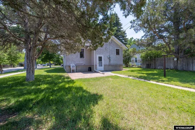 $249,900 | 334 North 3rd Street, Douglas, WY 82633