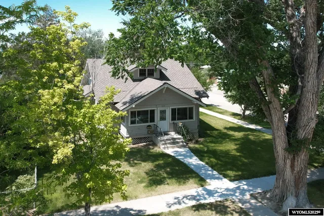 $249,900 | 334 North 3rd Street, Douglas, WY 82633