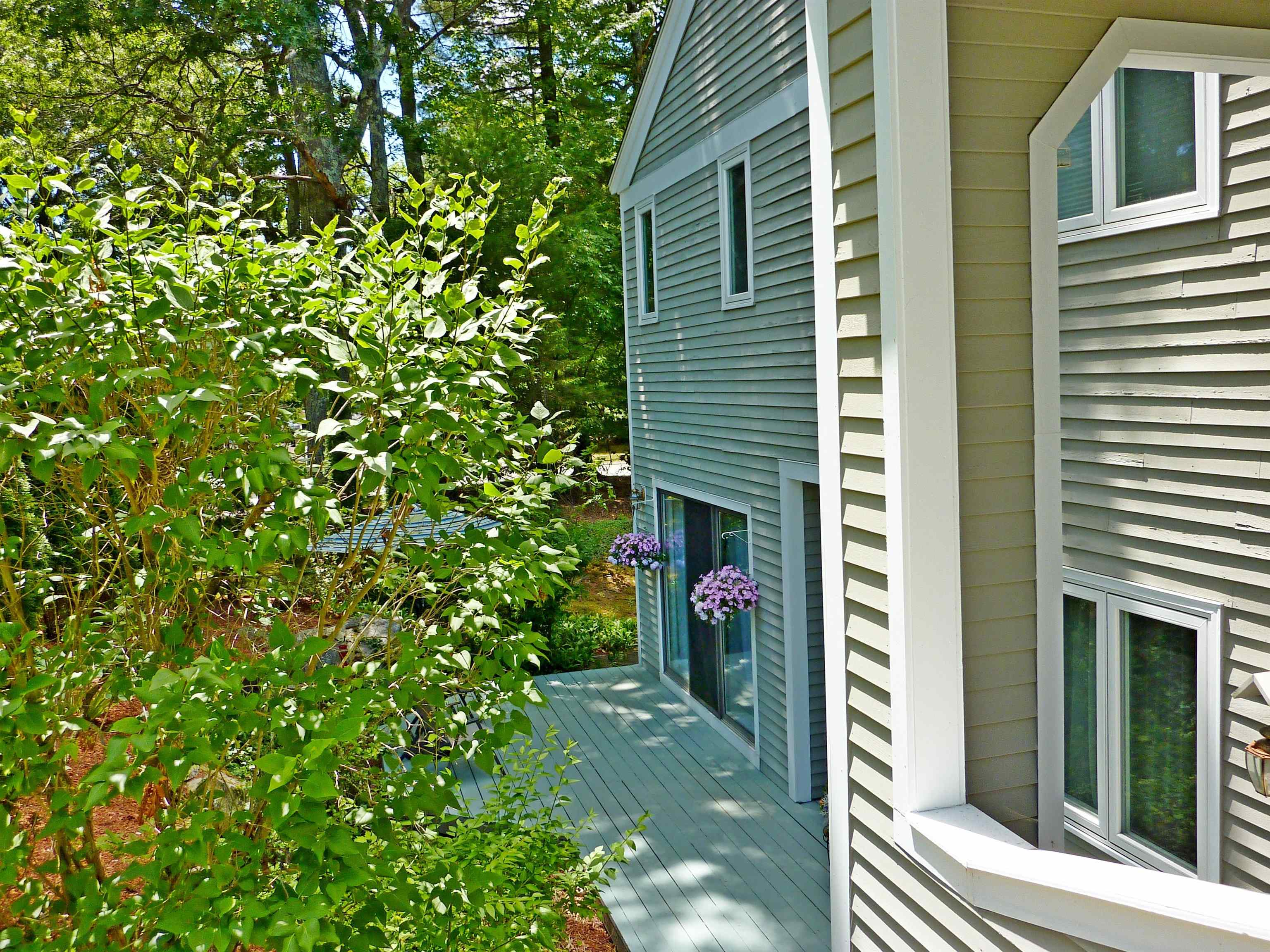 68 Heather Court Nashua, NH 03062 - Photo 26 of 38