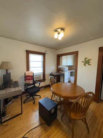 $1,450 | 213 South Broom Street, Unit 3, Madison, WI 53703