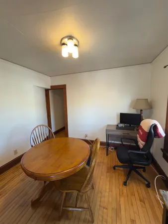 $1,450 | 213 South Broom Street, Unit 3, Madison, WI 53703