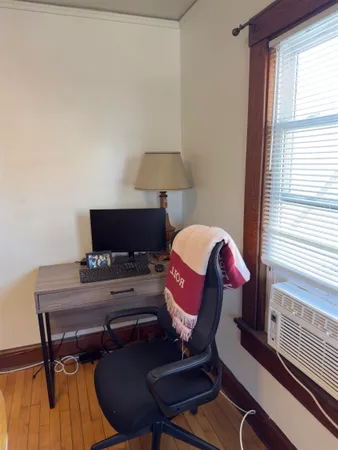 $1,450 | 213 South Broom Street, Unit 3, Madison, WI 53703