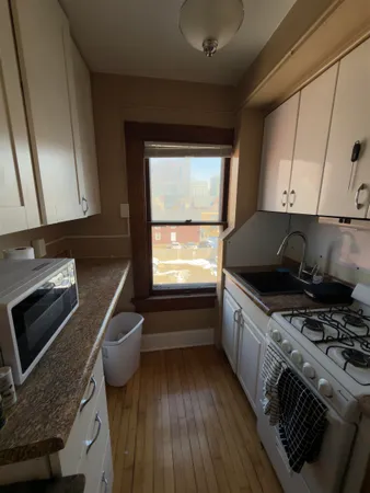$1,450 | 213 South Broom Street, Unit 3, Madison, WI 53703