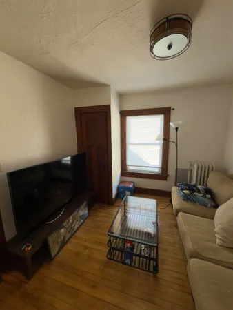 $1,450 | 213 South Broom Street, Unit 3, Madison, WI 53703