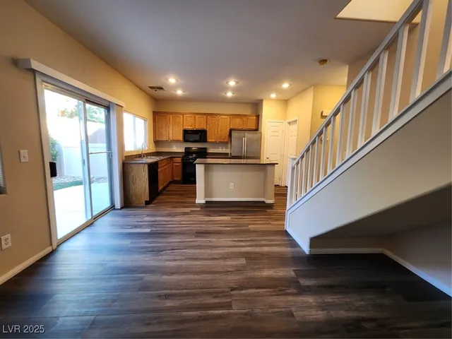 $1,830 | 9409 Crimson Sky Street, Las Vegas, NV 89178