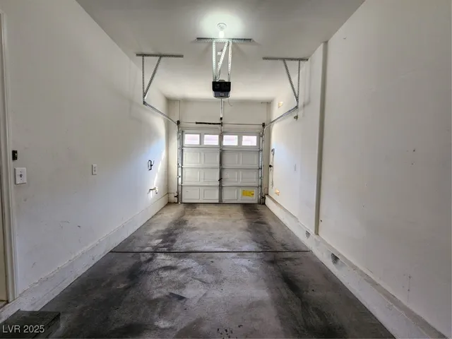 $1,830 | 9409 Crimson Sky Street, Las Vegas, NV 89178