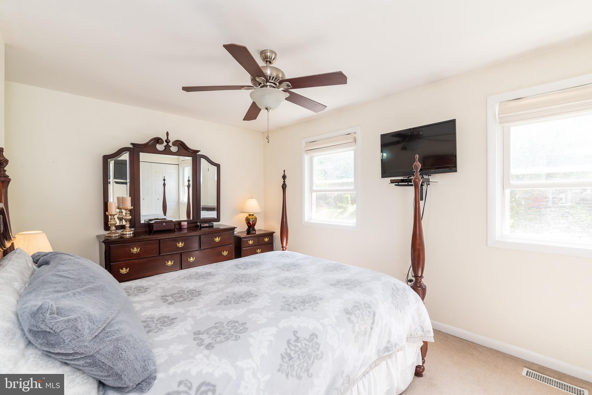 9340 Pan Ridge Road Baltimore, MD 21234 - Photo 22 of 42 Bed 1