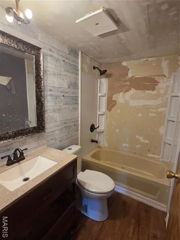 $169,900 | 698 Ridge Road, Troy, MO 63379