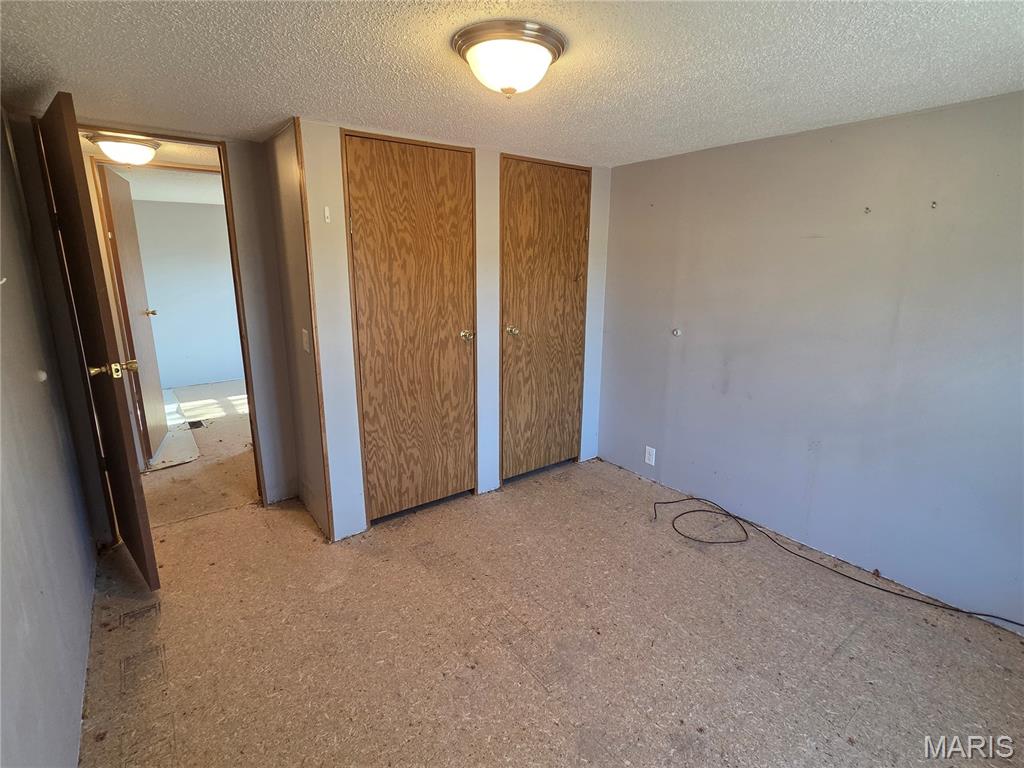 698 Ridge Road Troy, MO 63379 - Photo 14 of 26