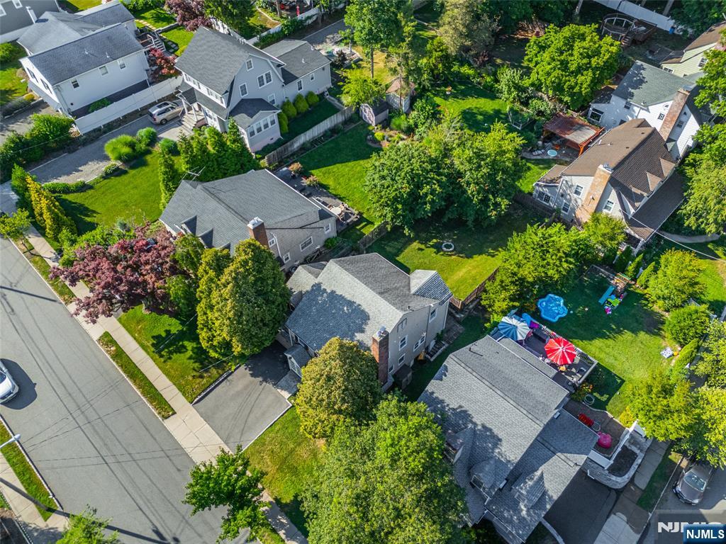 77 Forest Hill Road West Orange, NJ 07052 - Photo 41 of 45