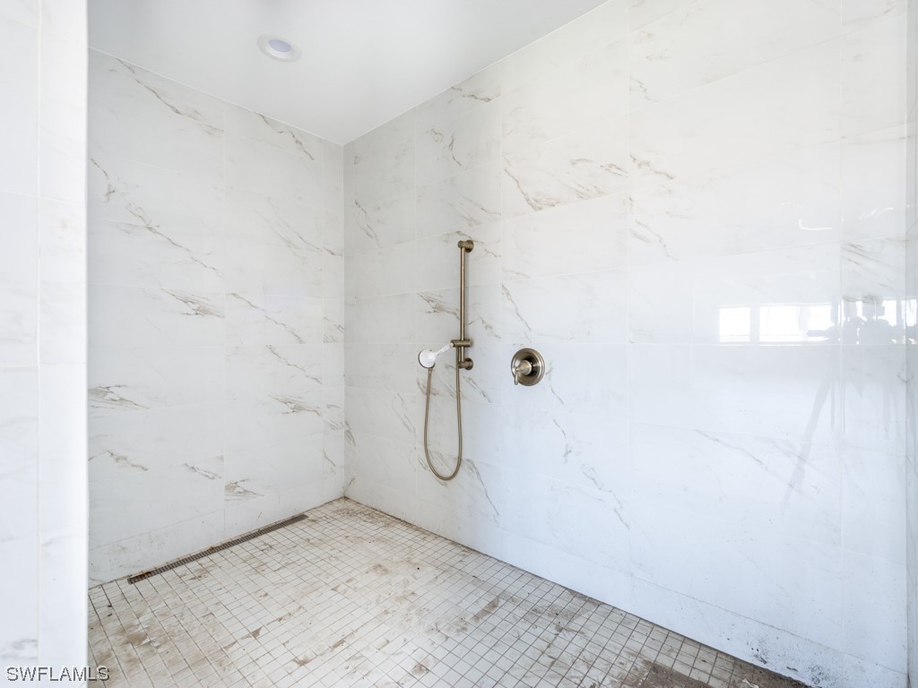 1143 Sand Castle Road Sanibel, FL 33957 - Photo 15 of 46 Gallery Image 15