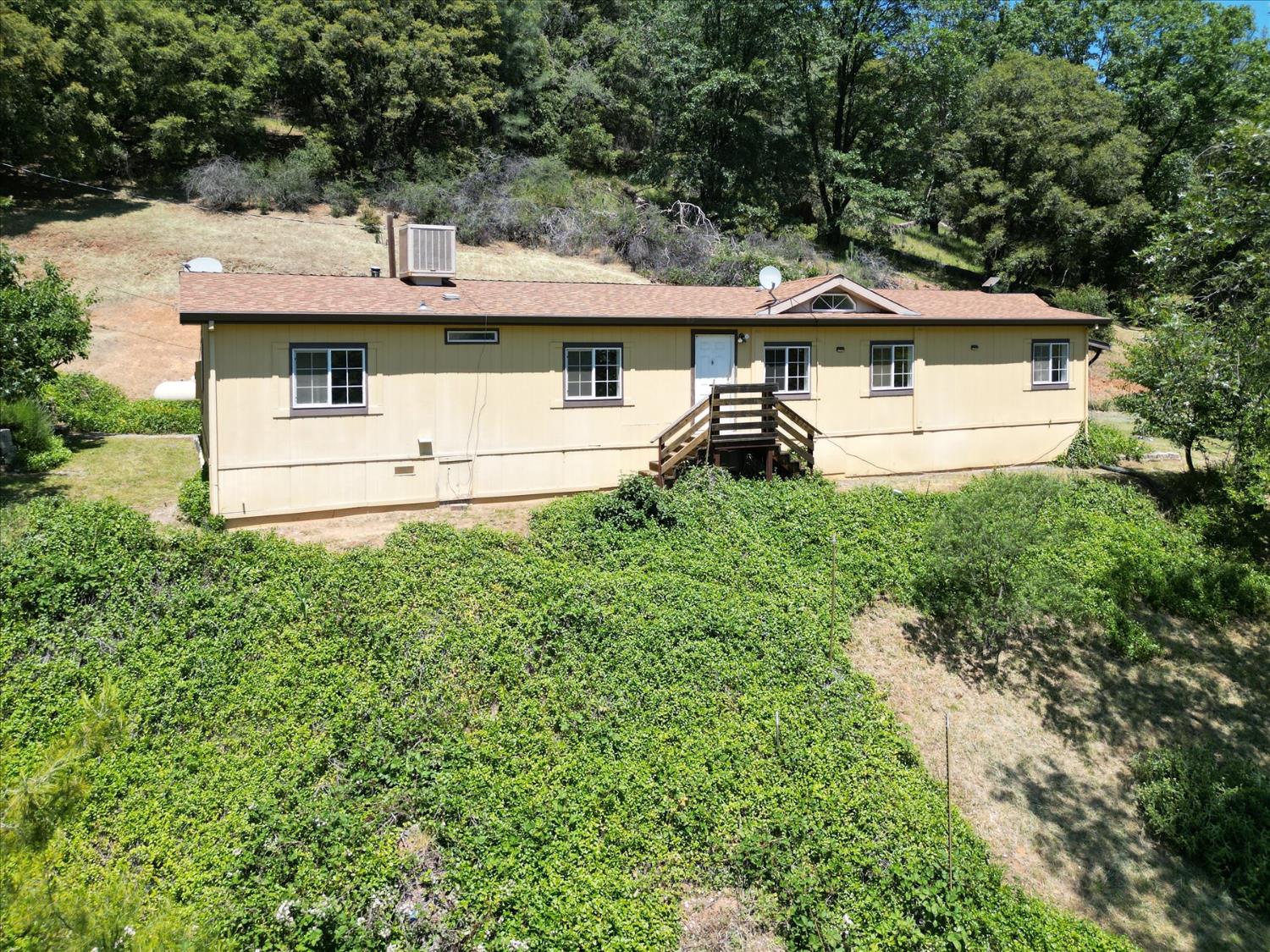 19953 Bear Ridge Road Grass Valley, CA 95949 - Photo 2 of 89