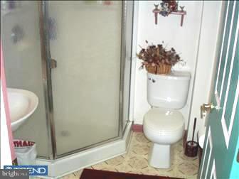 618 Cambridge Road Brookhaven, PA 19015 - Photo 5 of 6 Bedroom - Main