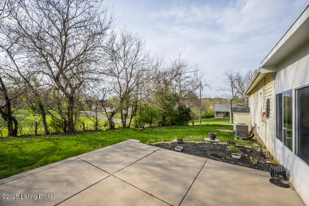 503 Horton Road La Grange, KY 40031 - Photo 32 of 35 DN2_6742