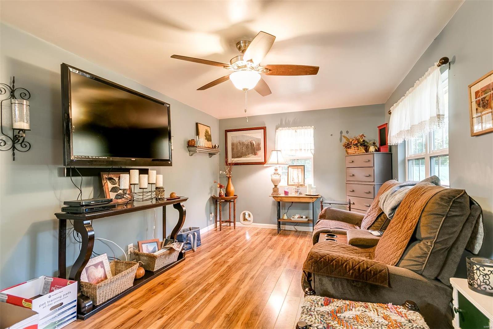9048 D Road Columbia, IL 62236 - Photo 5 of 27
