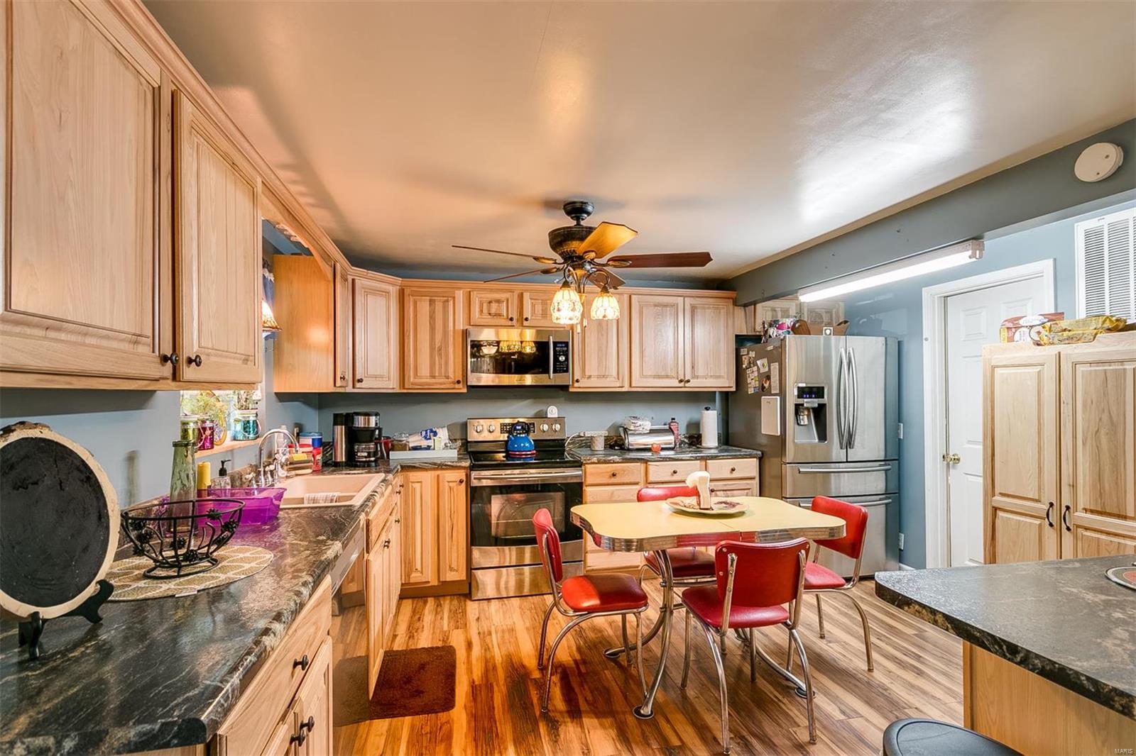 9048 D Road Columbia, IL 62236 - Photo 9 of 27